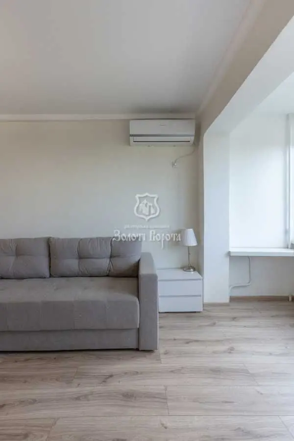 Фото Продаю 1 кімнатну квартиру, 32 кв. м, Кастуся Калиновського вул. (Астраханська)  Київ, ціна: 46000 USD, код 7253