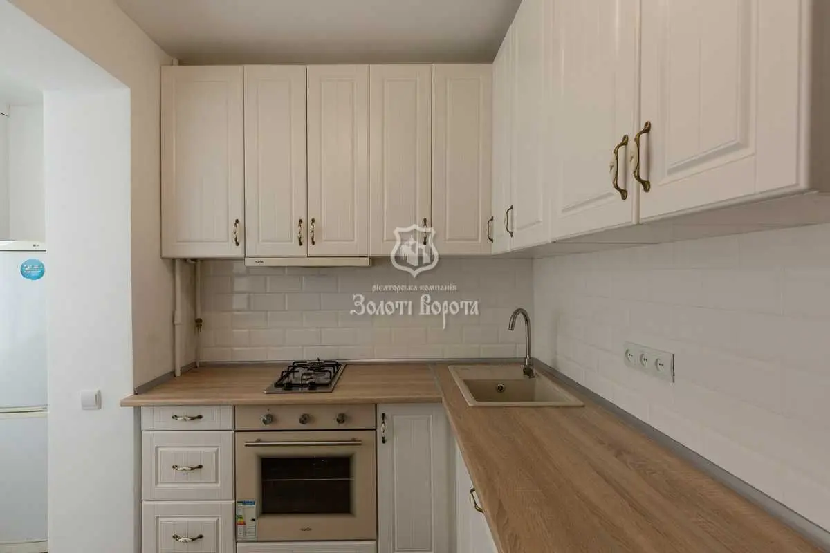 Фото Продаю 1 кімнатну квартиру, 32 кв. м, Кастуся Калиновського вул. (Астраханська)  Київ, ціна: 46000 USD, код 7253