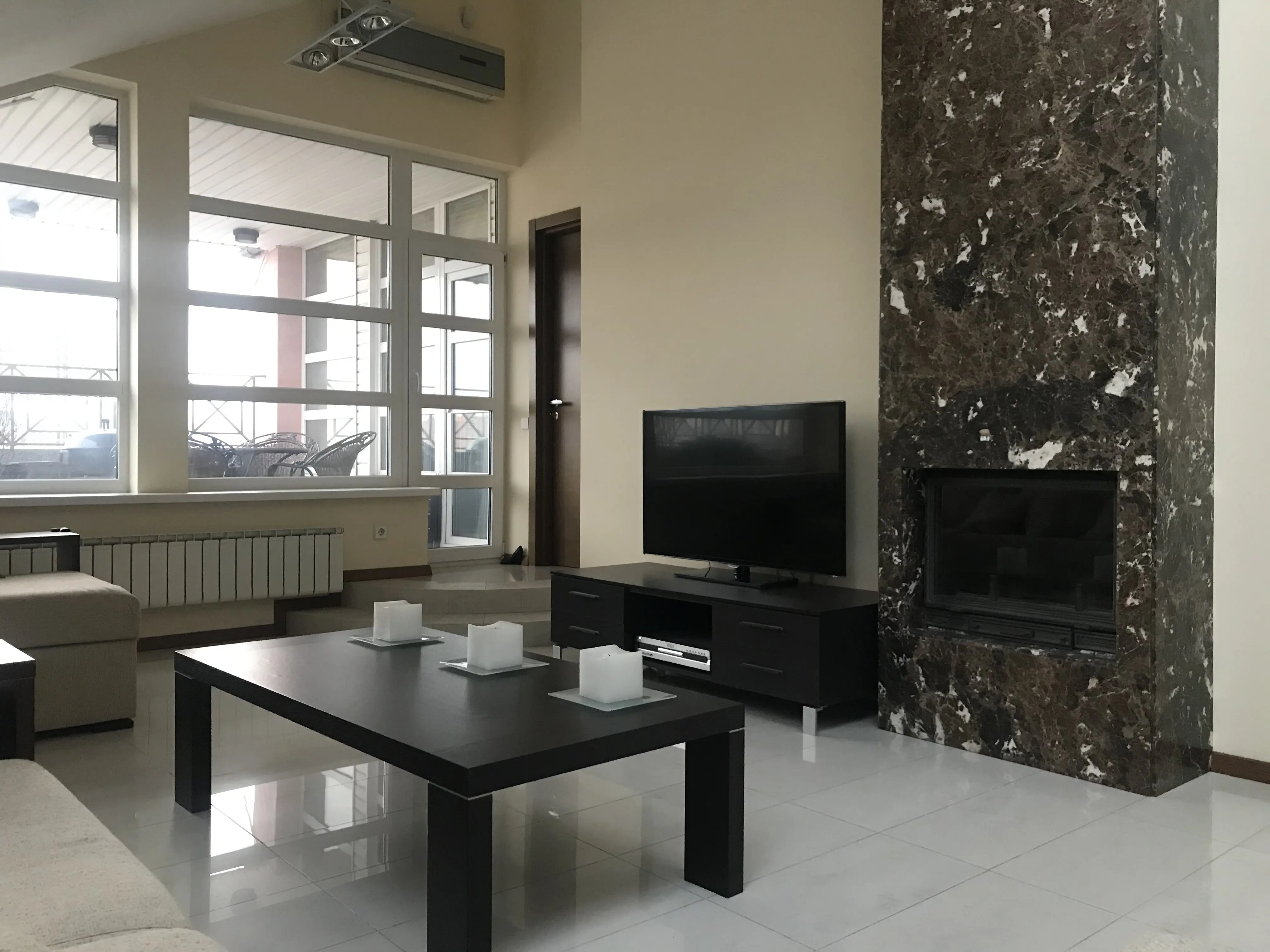 Фото Rent a 4-room apartment, Antonovycha Street (Horkoho Street) 4/6 Kyiv for long-term rent, price: 2000 $, code 7271