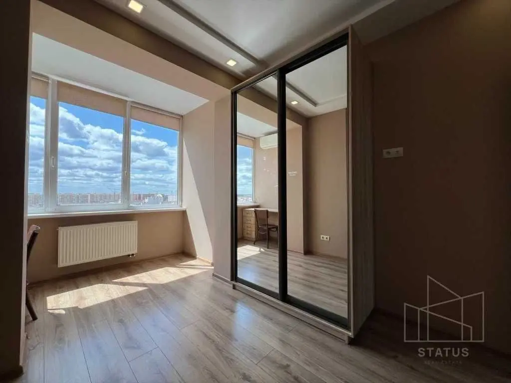 Фото Selling a 3-room apartment, 94 sq.m., Shalimova Akademika street 67 Sofiivska Borschahivka, price: 117000 USD, code 7284