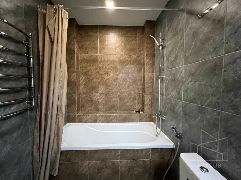 Фото Selling a 3-room apartment, 94 sq.m., Shalimova Akademika street 67 Sofiivska Borschahivka, price: 117000 USD, code 7284