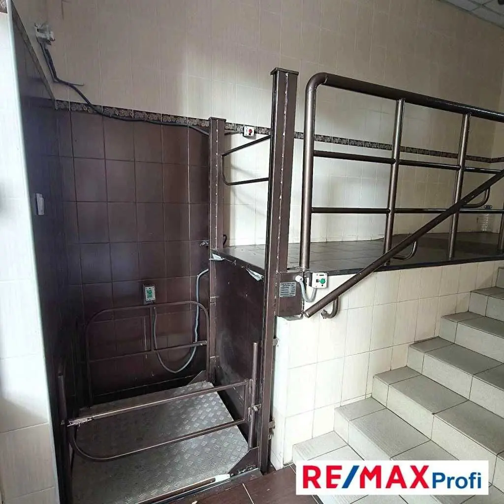 Фото Selling a 1-room apartment, 43 sq.m., Kharkivske Road 182 Kyiv, price: 50000 USD, code 7289