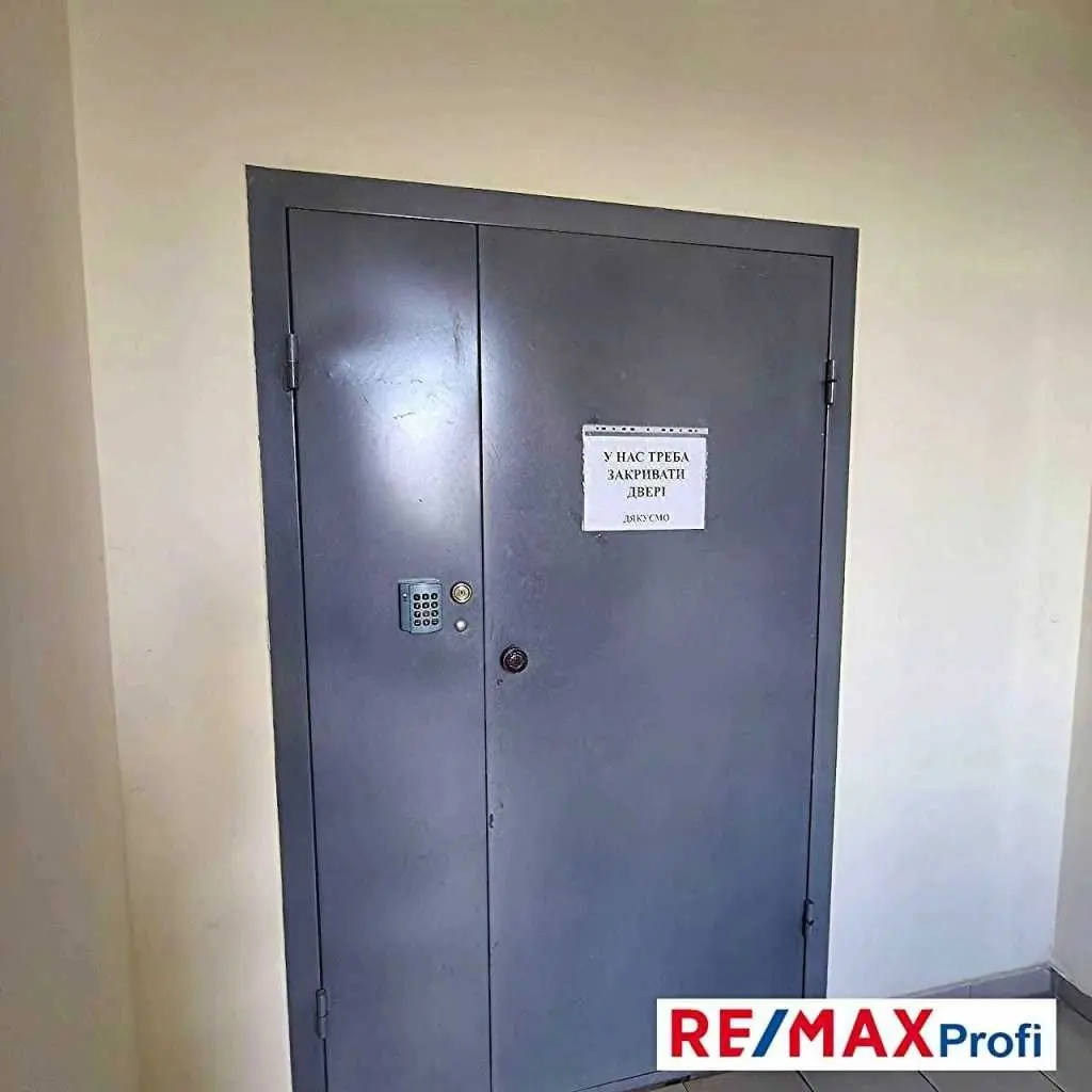 Фото Selling a 1-room apartment, 43 sq.m., Kharkivske Road 182 Kyiv, price: 50000 USD, code 7289