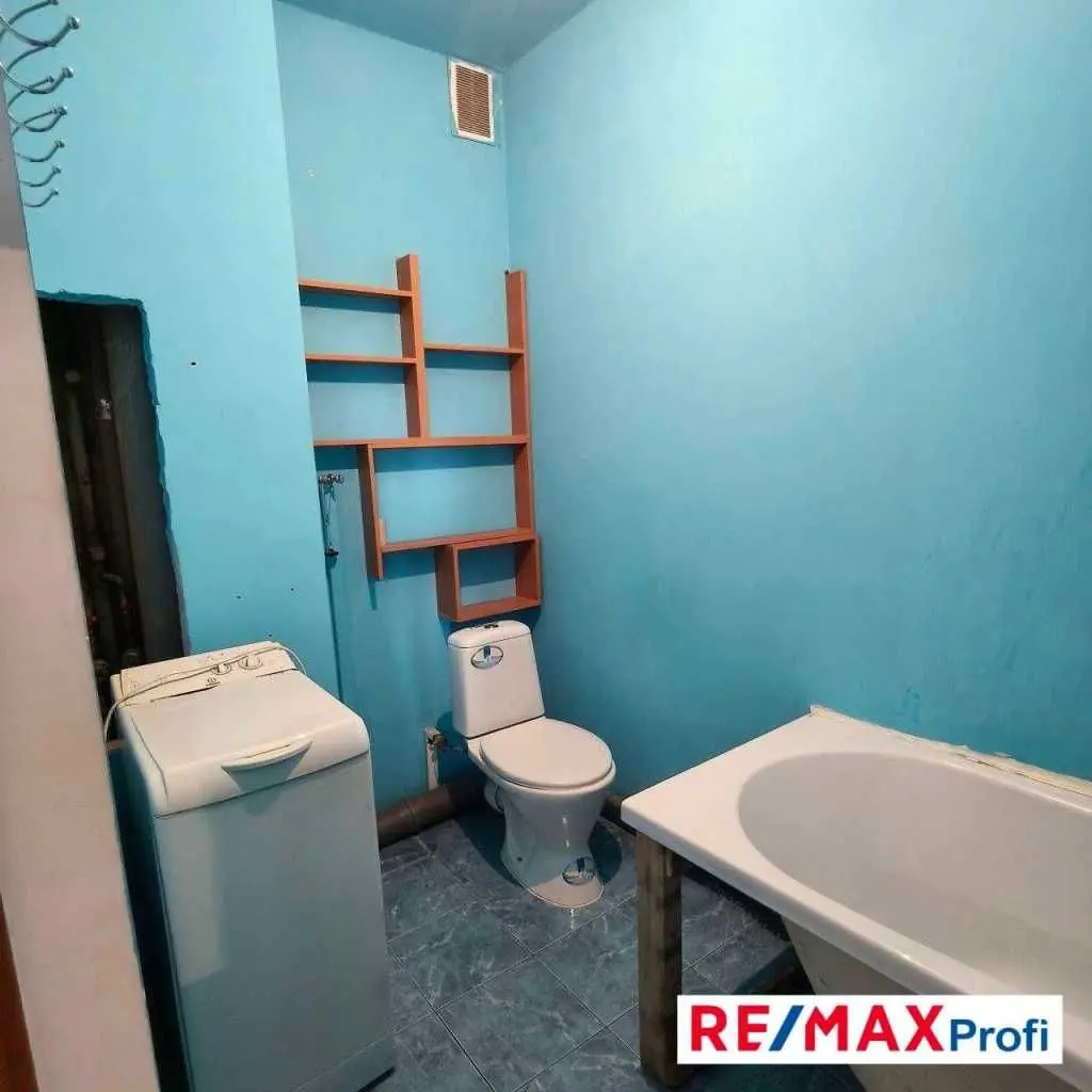 Фото Selling a 1-room apartment, 43 sq.m., Kharkivske Road 182 Kyiv, price: 50000 USD, code 7289