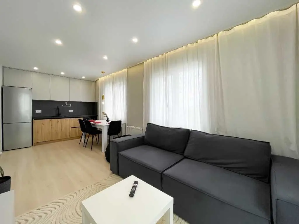 Фото Продаю 1 кімнатну квартиру, 41 кв. м, Михайла Максимовича вул. (Онуфрія Трутенка)  Київ, ціна: 105000 USD, код 7301