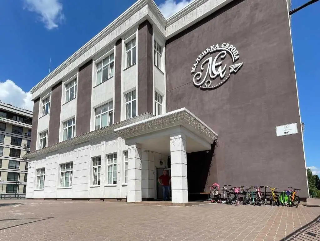 Фото Продаю 1 кімнатну квартиру, 41 кв. м, Михайла Максимовича вул. (Онуфрія Трутенка)  Київ, ціна: 105000 USD, код 7301