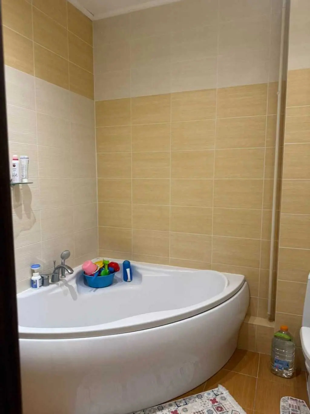 Фото Rent a 4-room apartment, Valeriya Lobanovskoho Street 21 Chaiky for long-term rent, price: 900 USD, code 7303