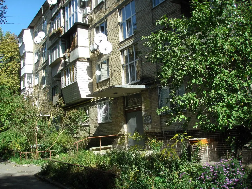 Фото Selling a 2-room apartment, 45 sq.m., Mykhaila Boichuka Street 18 Kyiv, price: 64000 $, code 4212
