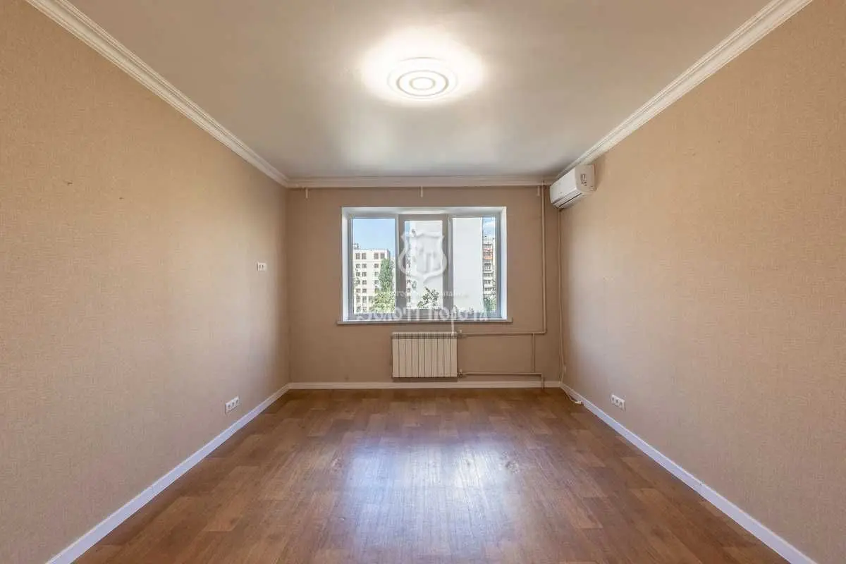 Фото Selling a 3-room apartment, 70 sq.m., Dekabrystiv Street 5 Kyiv, price: 100000 USD, code 7308