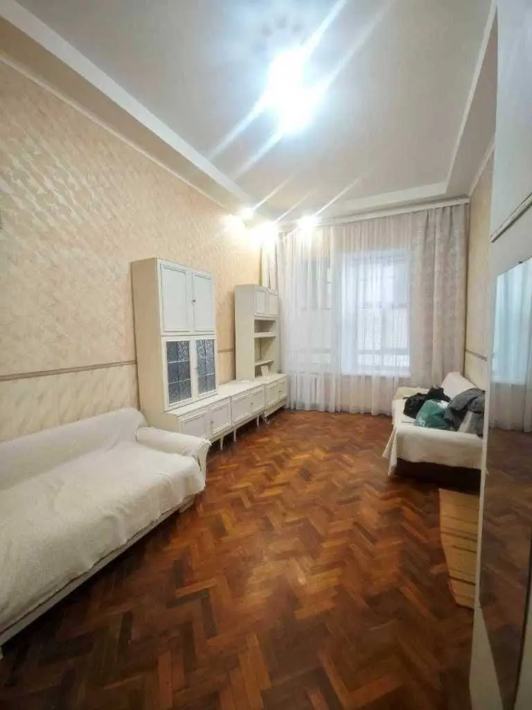 Фото Зняти 5 кімнатну квартиру, Дворянська вул. (Петра Великого) 20 Одеса в довгострокову оренду, ціна: 4000 UAH, код 7313