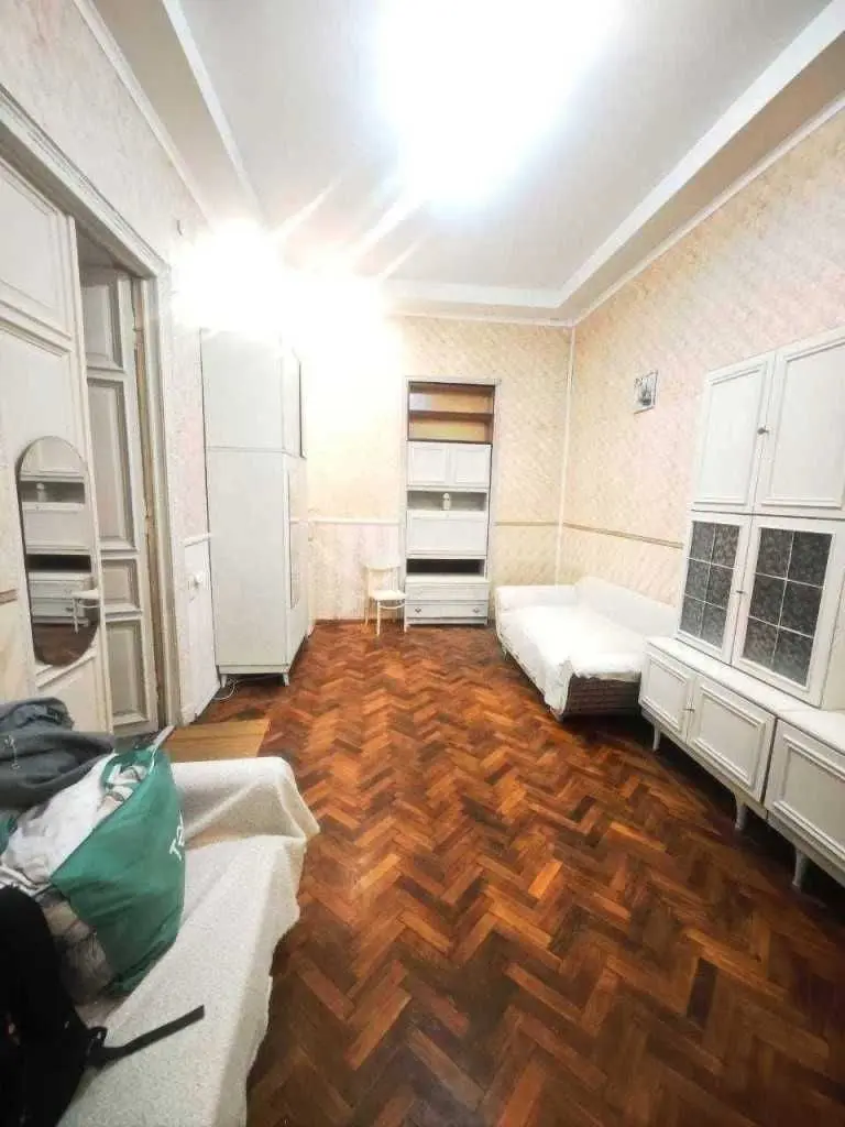 Фото Зняти 5 кімнатну квартиру, Дворянська вул. (Петра Великого) 20 Одеса в довгострокову оренду, ціна: 4000 UAH, код 7313