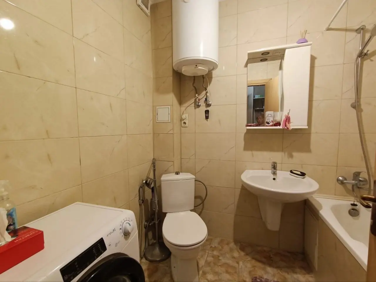 Фото Rent a 1-room apartment, Nebesnoi Sotni Avenue (Marshala Zhukova Avenue)  Odesa for long-term rent, price: 8500 UAH, code 7315