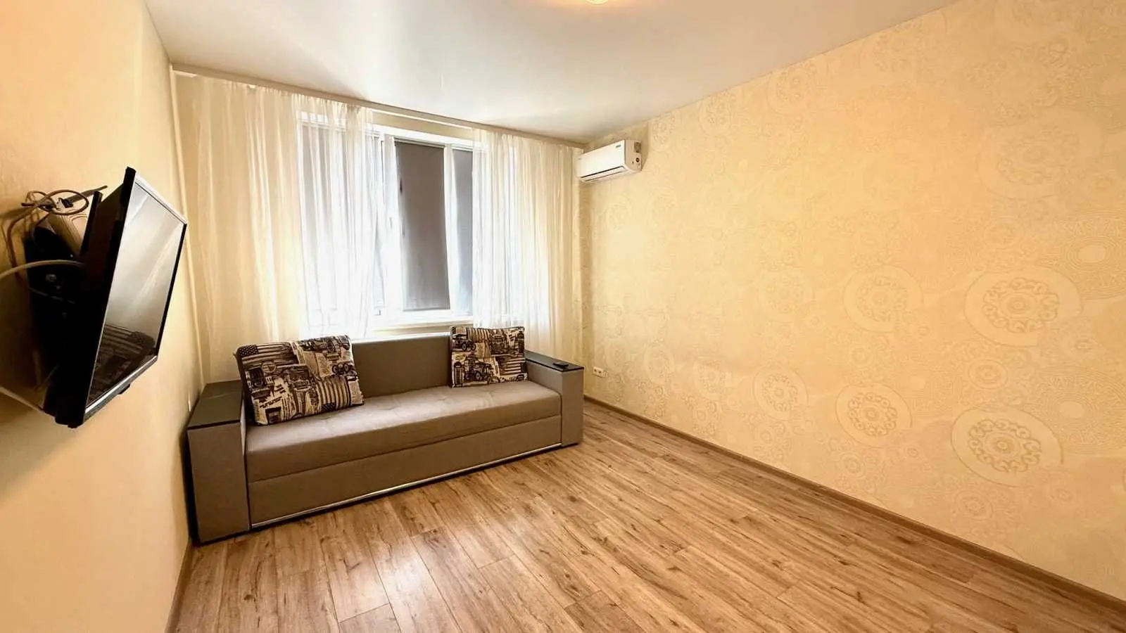 Фото Rent a 1-room apartment, Kyivska Street 247 Brovary for long-term rent, price: 15000 UAH, code 7317