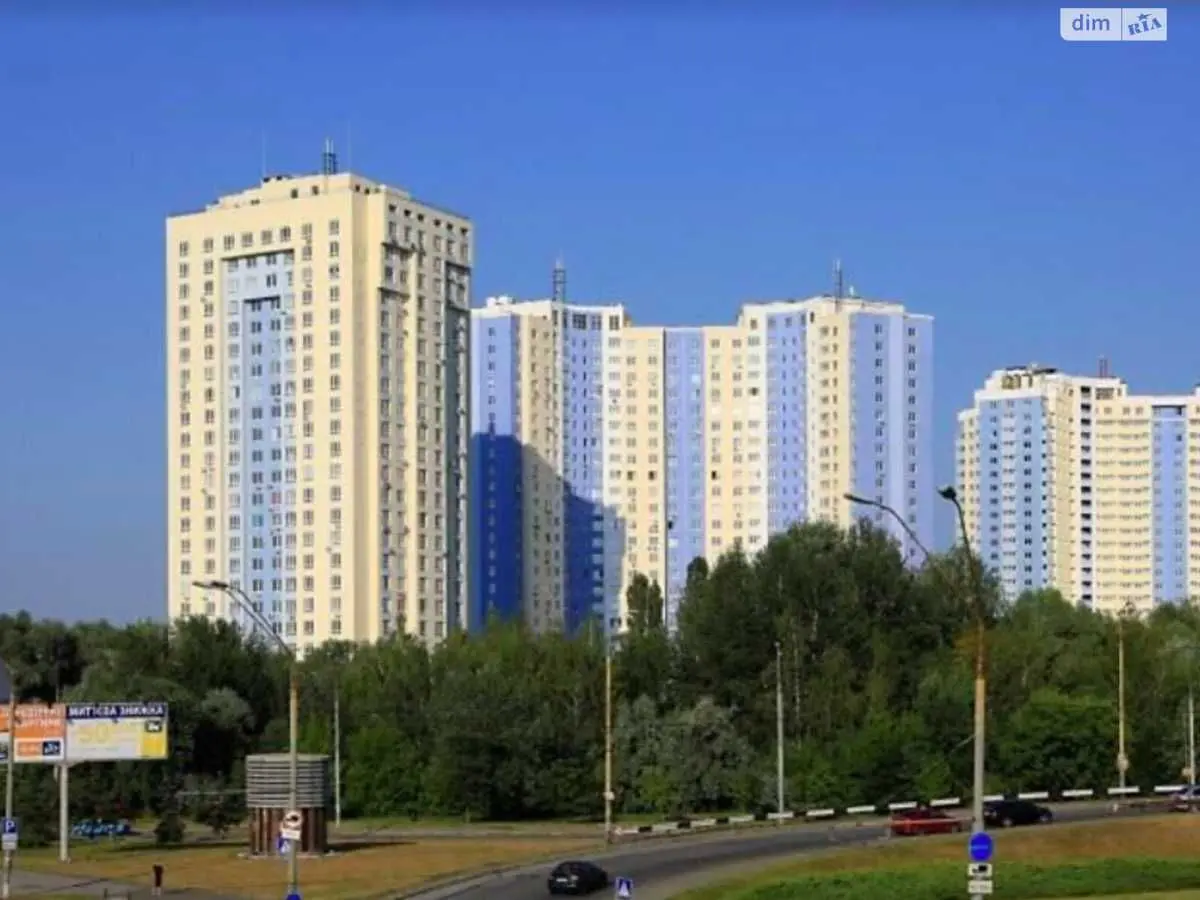Фото Продаю паркінг, гараж, 15 кв. м, Академіка Глушкова просп.  Київ, ціна: 40000 EUR, код 7323