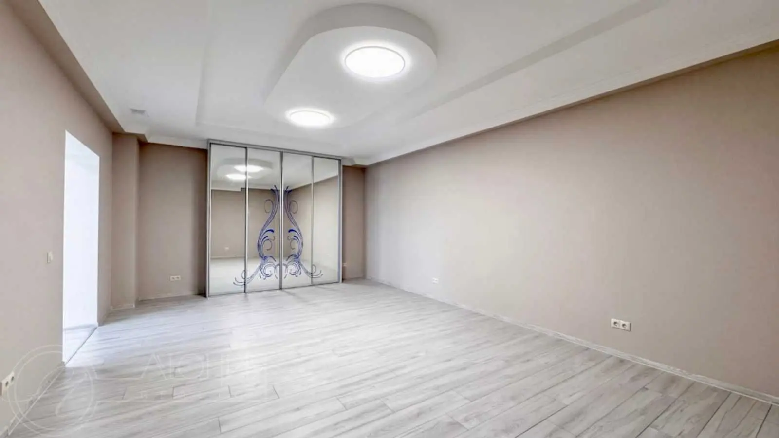 Фото Selling an office, 150 sq.m., Heroiv Stalinhrada Avenue 12д Kyiv, price: 261800 USD, code 7326