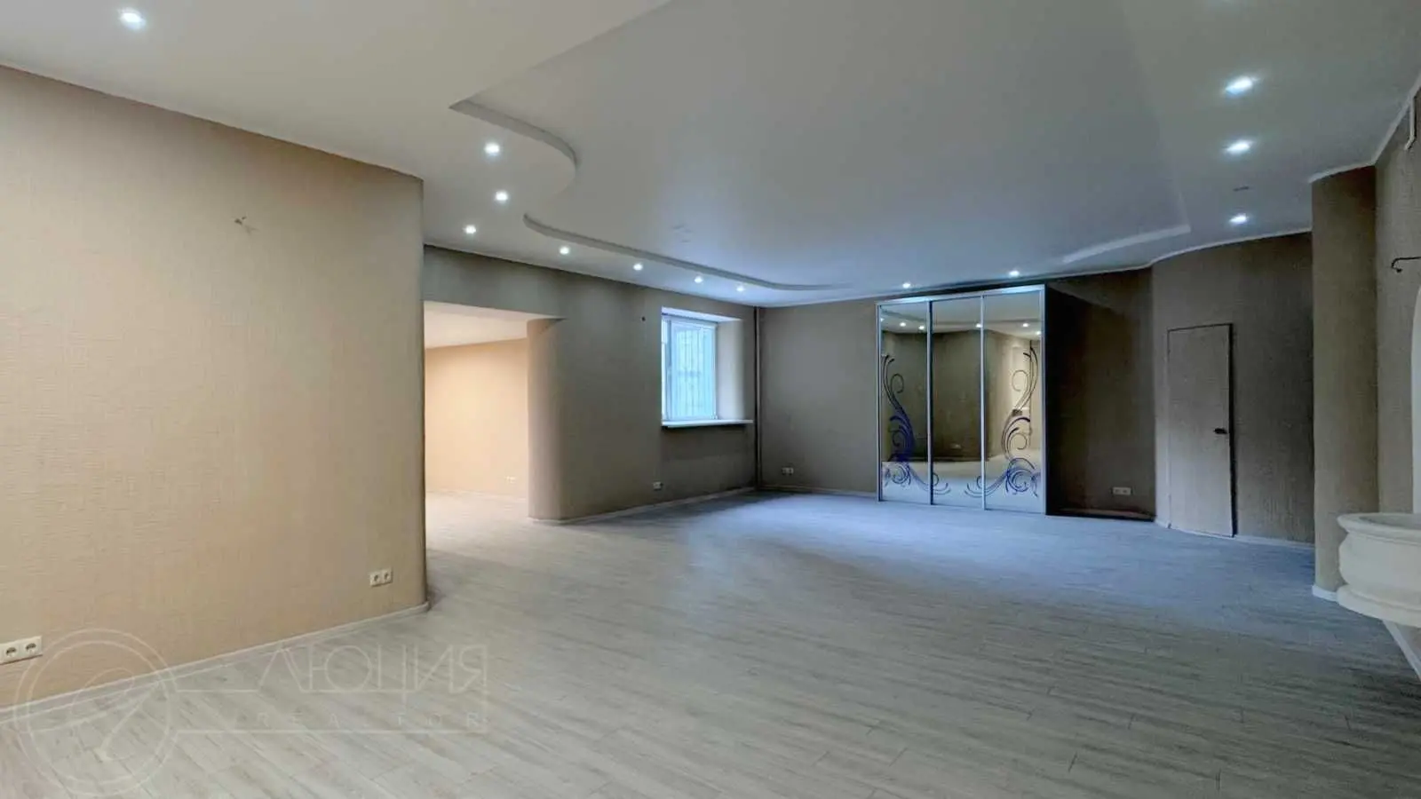 Фото Selling an office, 150 sq.m., Heroiv Stalinhrada Avenue 12д Kyiv, price: 261800 USD, code 7326