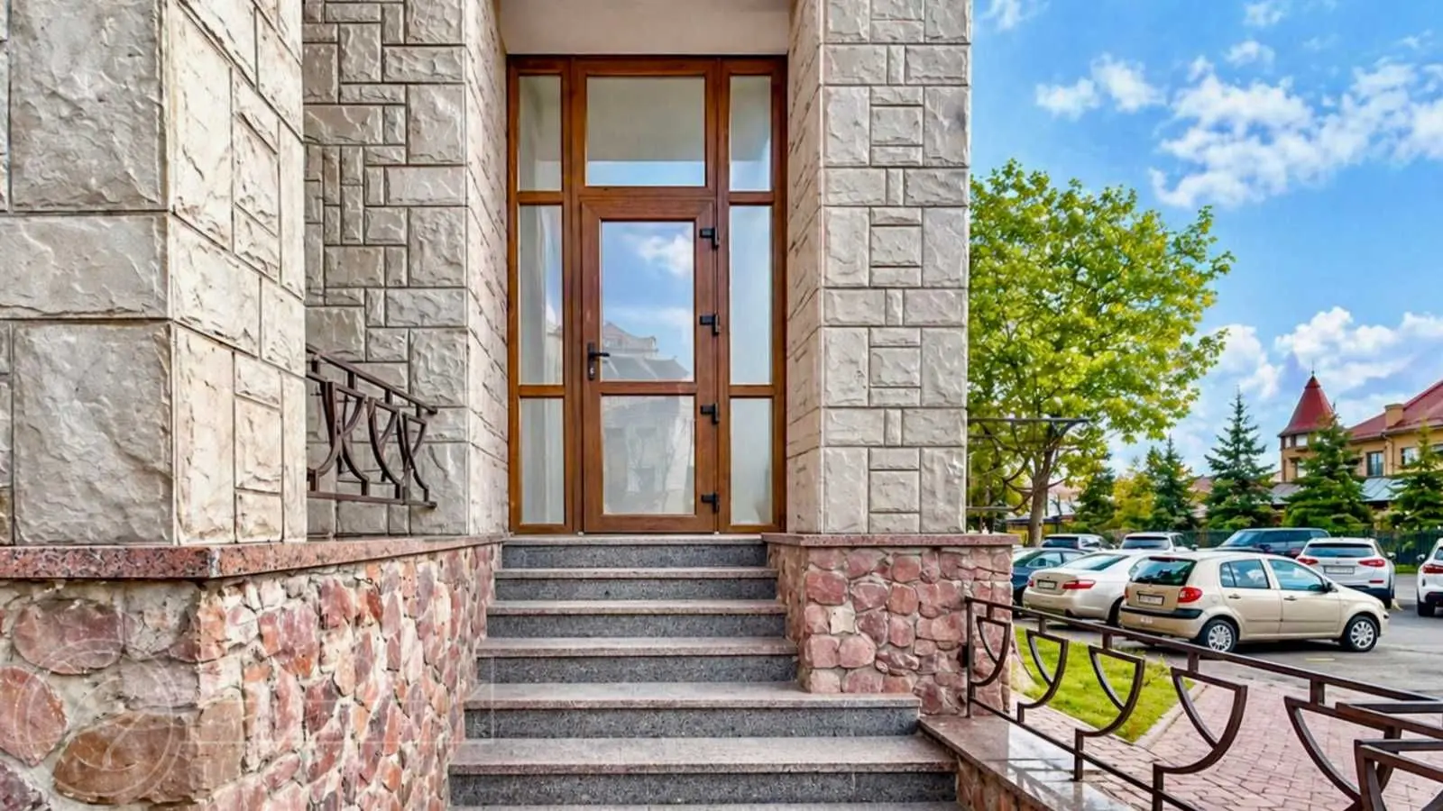 Фото Selling an office, 150 sq.m., Heroiv Stalinhrada Avenue 12д Kyiv, price: 261800 USD, code 7326