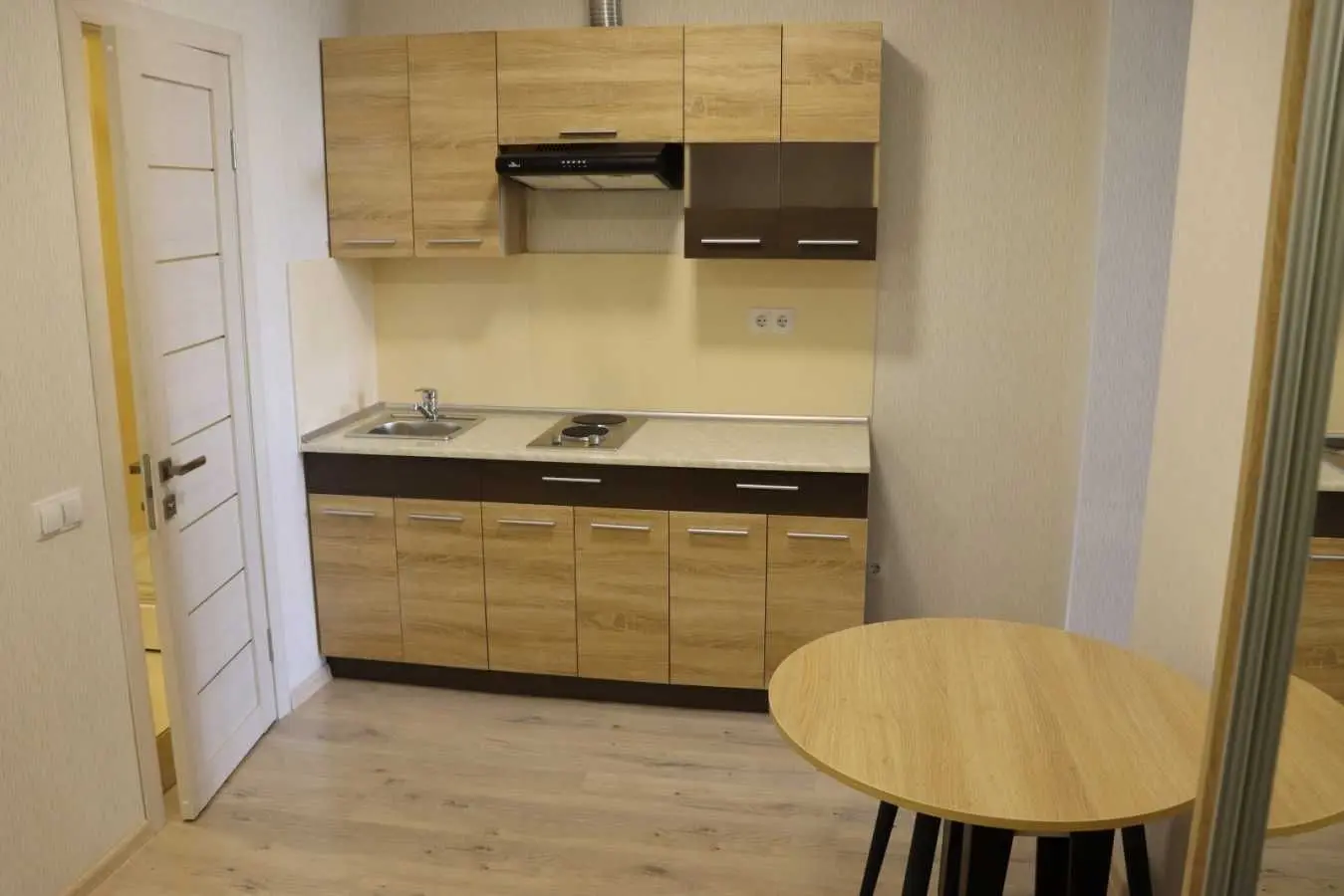 Фото Rent a 1-room apartment, Zhabotynskoho Street 56а Odesa for long-term rent, price: 8000 UAH, code 7338