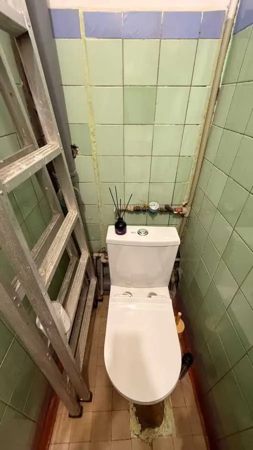 Фото Продаю 2 кімнатну квартиру, 60 кв. м, Вокзальна вул.  Дніпро, ціна: 49000 USD, код 7342