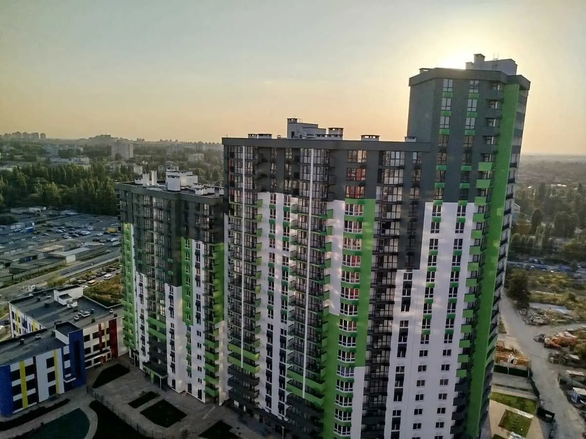 Фото Продаю 3 кімнатну квартиру, 95 кв. м, Івана Виговського вул. (Маршала Гречка) 10д Київ, ціна: 105000 USD, код 7351