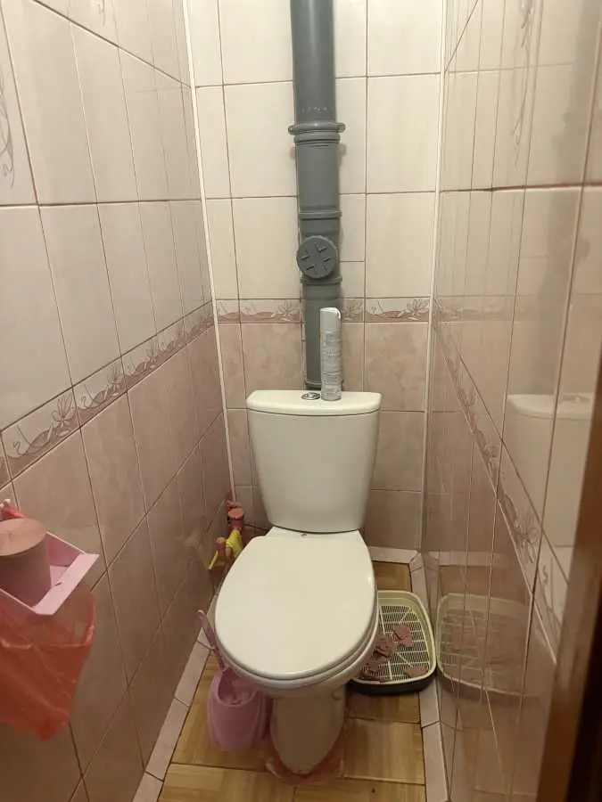 Фото Продаю 2 кімнатну квартиру, 45 кв. м, Симиренка вул. 14/9 Київ, ціна: 56500 USD, код 7354