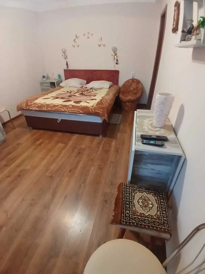 Фото Зняти 1 кімнатну квартиру, Зодчих вул.  Київ в довгострокову оренду, ціна: 12000 UAH, код 7359
