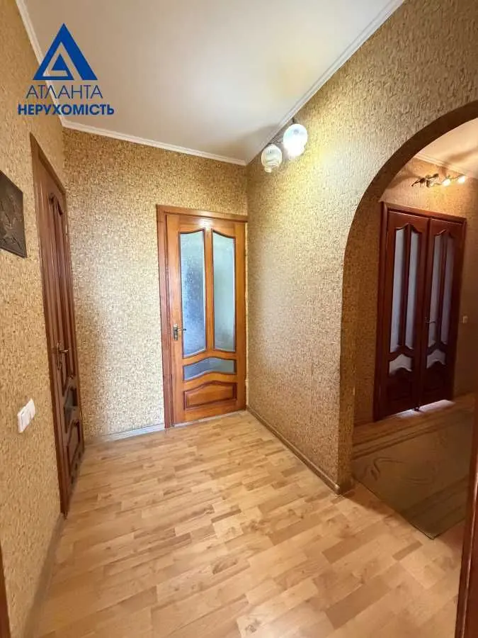 Фото Selling a 3-room apartment, 65.5 sq.m., Striletska Street  Lutsk, price: 65000 USD, code 7365