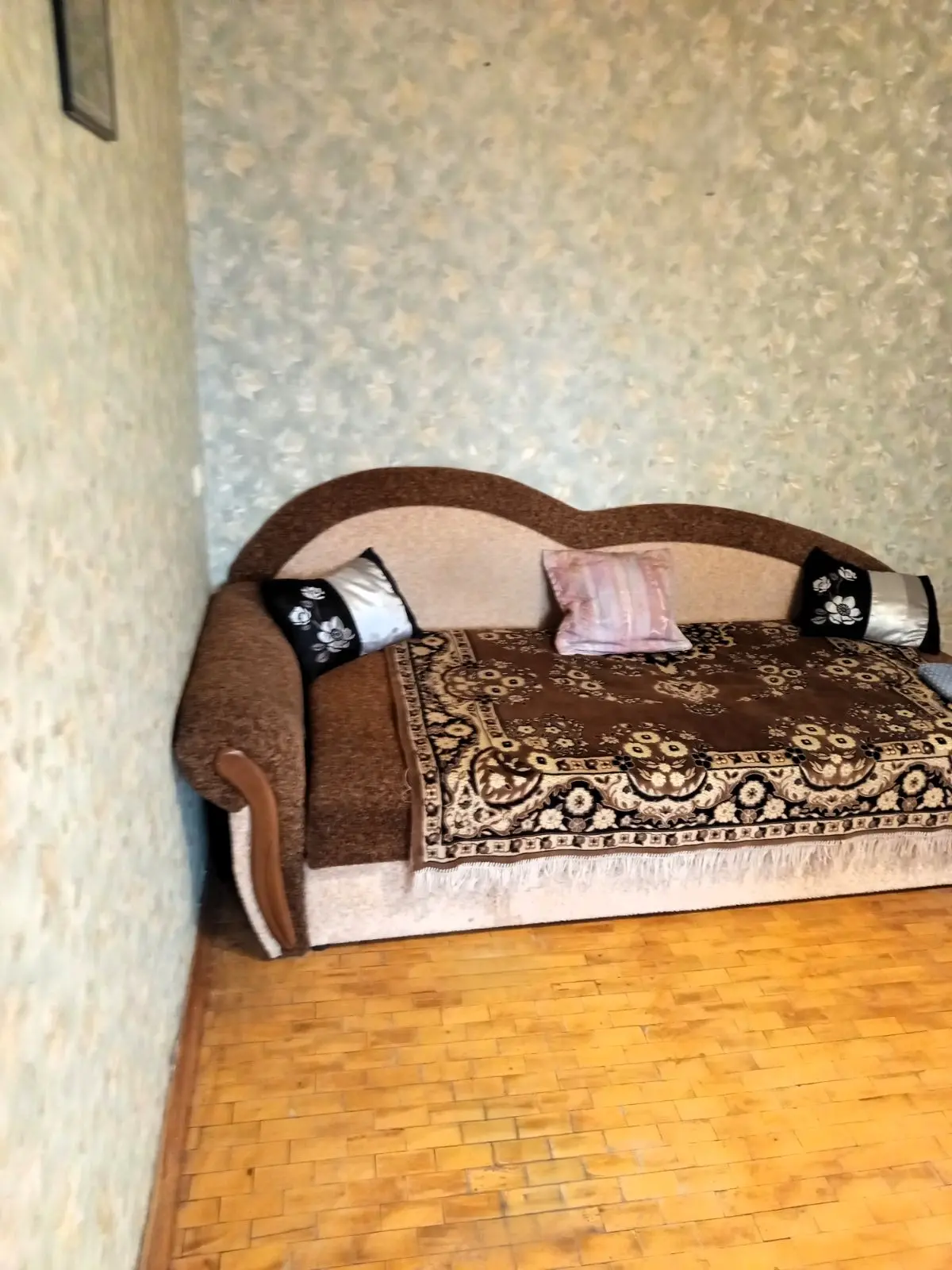Фото Зняти 2 кімнатну квартиру, Симиренка вул. 2б Київ в довгострокову оренду, ціна: 12000 UAH, код 7367