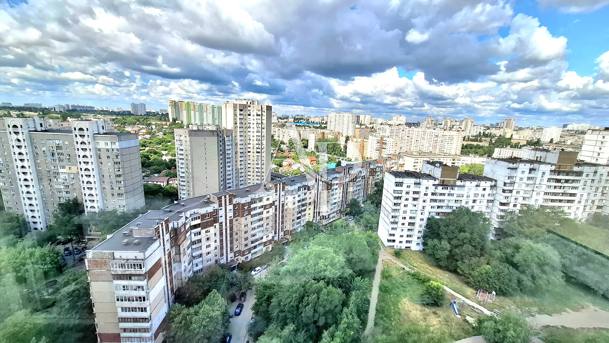 Фото Продаю 1 кімнатну квартиру, 28 кв. м, Польова вул. 73 Київ, ціна: 58500 $, код 7368