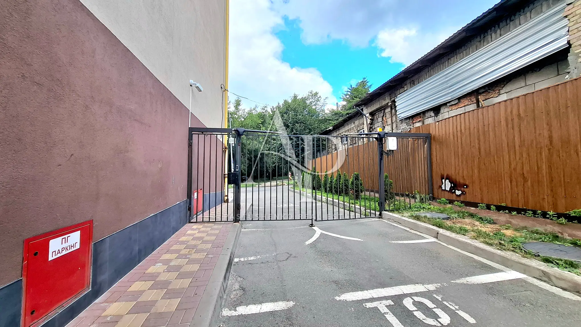 Фото Продаю 1 кімнатну квартиру, 28 кв. м, Польова вул. 73 Київ, ціна: 58500 $, код 7368
