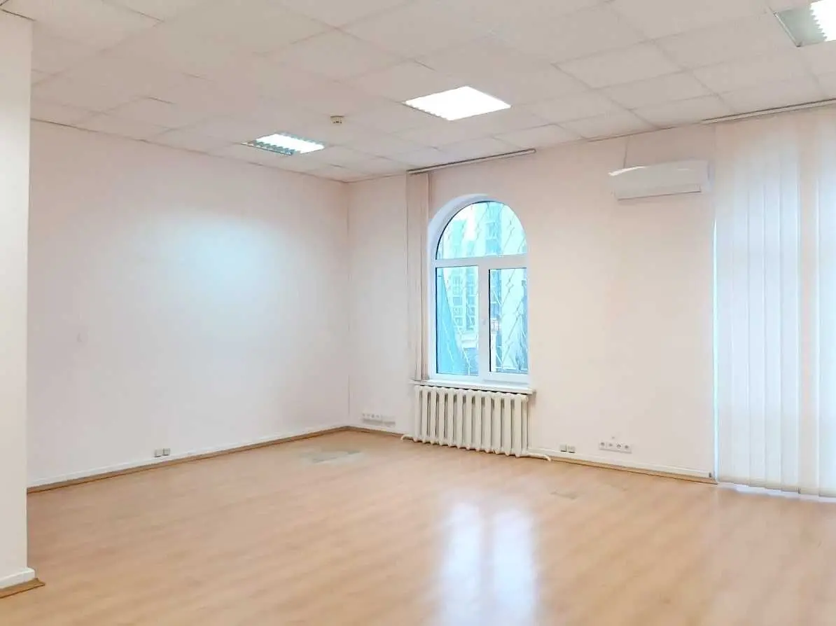 Фото Орендувати офіс, Іоана Павла II вул. (Патріса Лумумби)  Київ в довгострокову оренду, ціна: 57000 UAH, код 7383