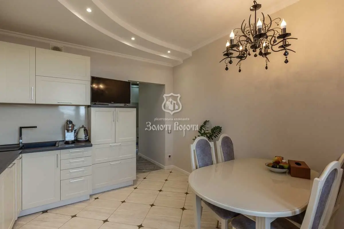 Фото Selling a 3-room apartment, 96.5 sq.m., Mykoly Zakrevskoho Street (Myloslavska Street)  Kyiv, price: 150000 USD, code 7393