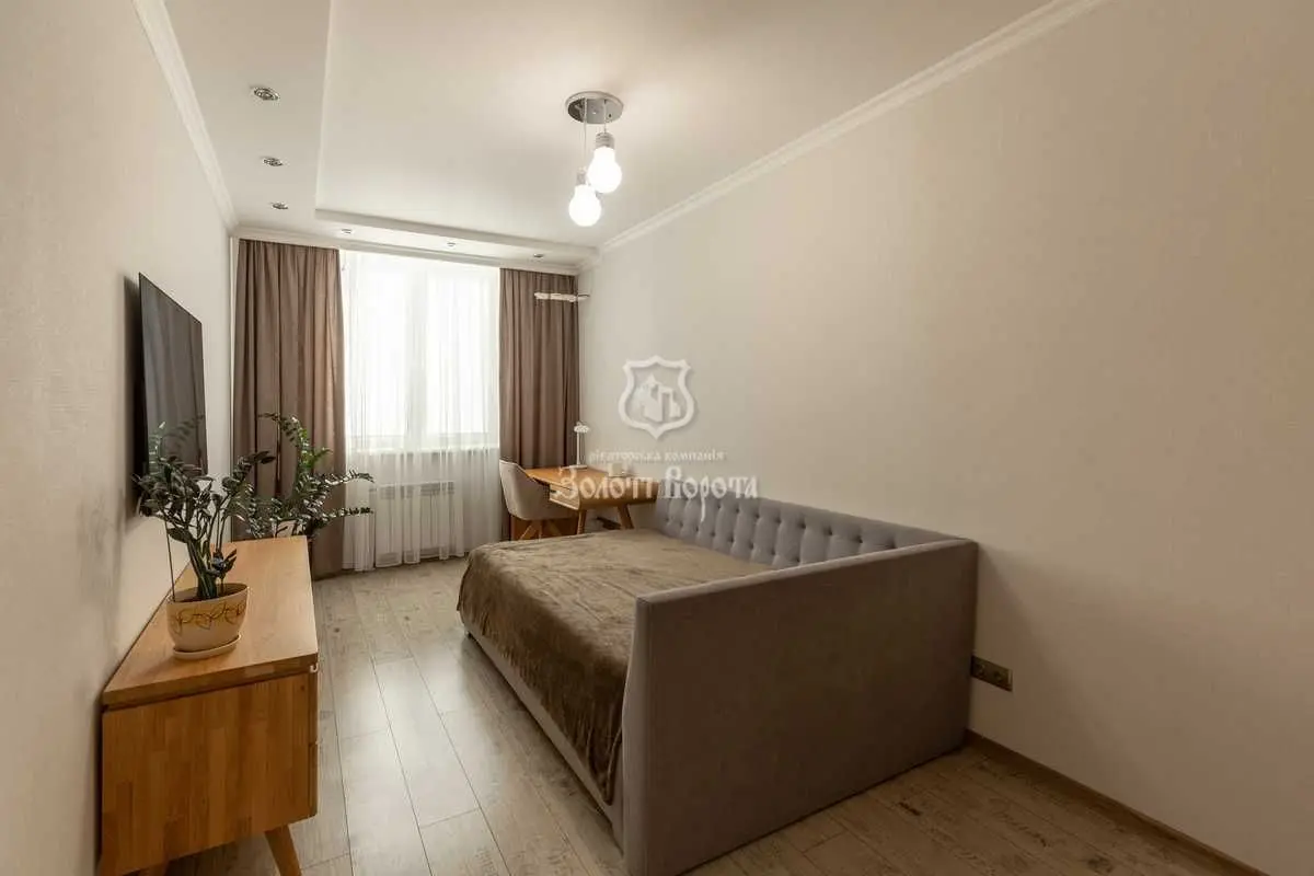 Фото Selling a 3-room apartment, 96.5 sq.m., Mykoly Zakrevskoho Street (Myloslavska Street)  Kyiv, price: 150000 USD, code 7393