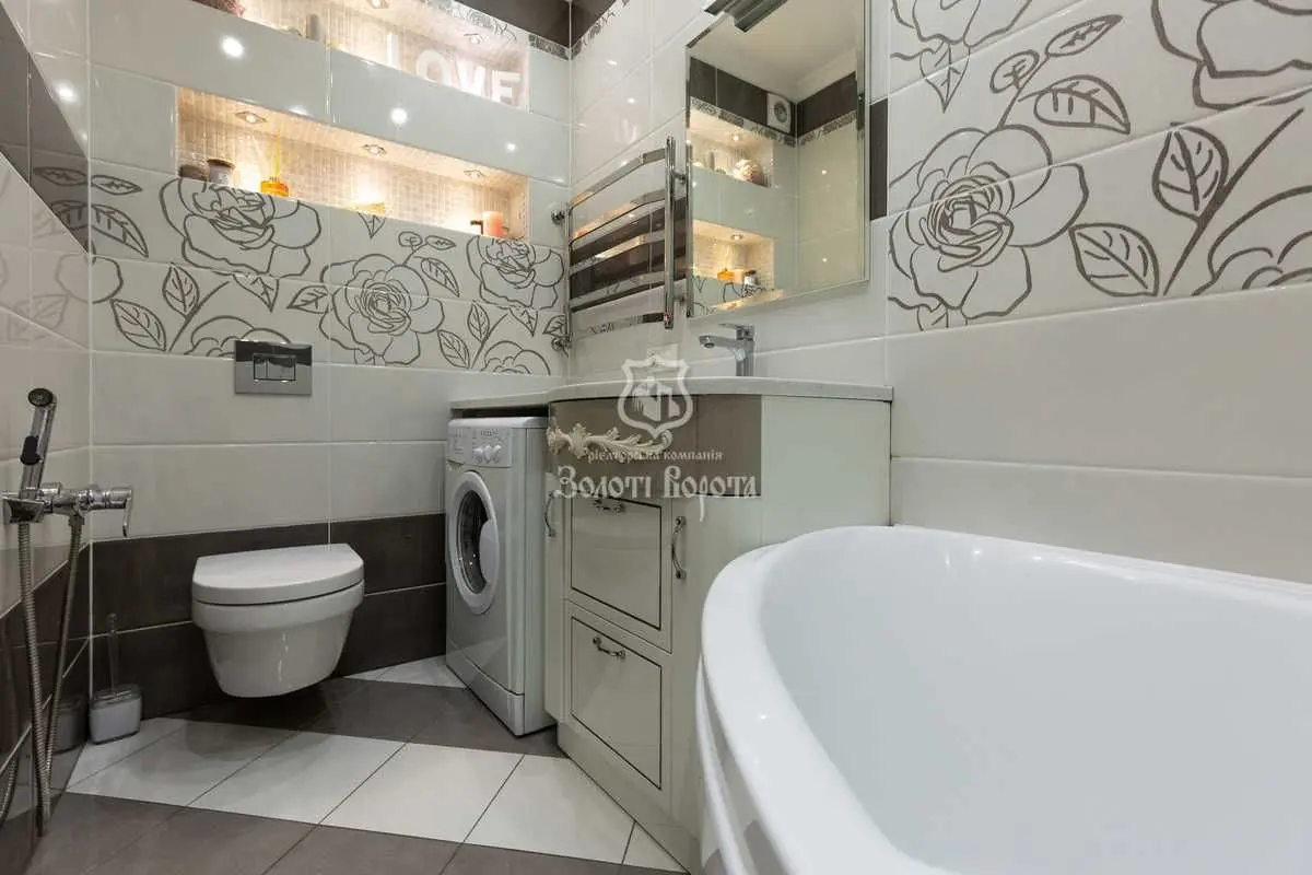 Фото Selling a 3-room apartment, 96.5 sq.m., Mykoly Zakrevskoho Street (Myloslavska Street)  Kyiv, price: 150000 USD, code 7393
