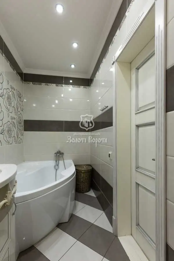 Фото Selling a 3-room apartment, 96.5 sq.m., Mykoly Zakrevskoho Street (Myloslavska Street)  Kyiv, price: 150000 USD, code 7393