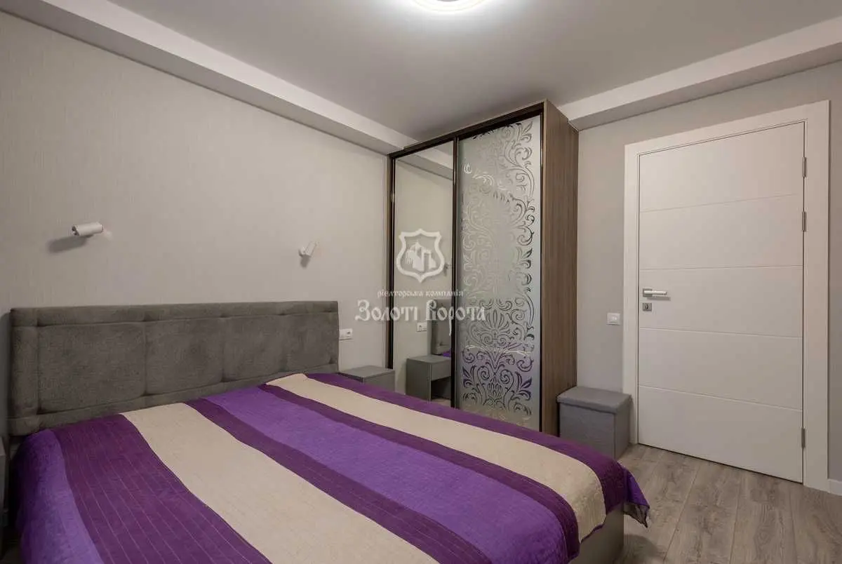 Фото Продаю 2 кімнатну квартиру, 45 кв. м, Героїв Сталінграда просп. 15б Київ, ціна: 82000 USD, код 7400