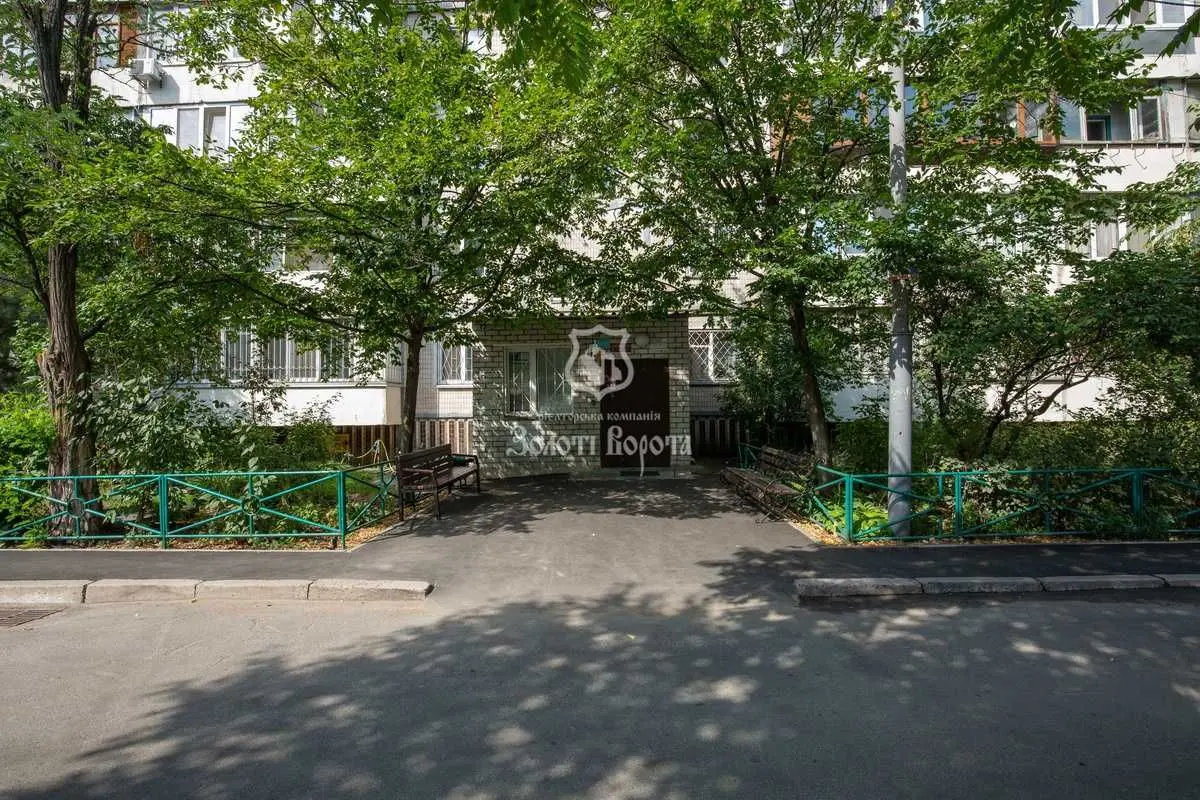 Фото Продаю 2 кімнатну квартиру, 45 кв. м, Героїв Сталінграда просп. 15б Київ, ціна: 82000 USD, код 7400