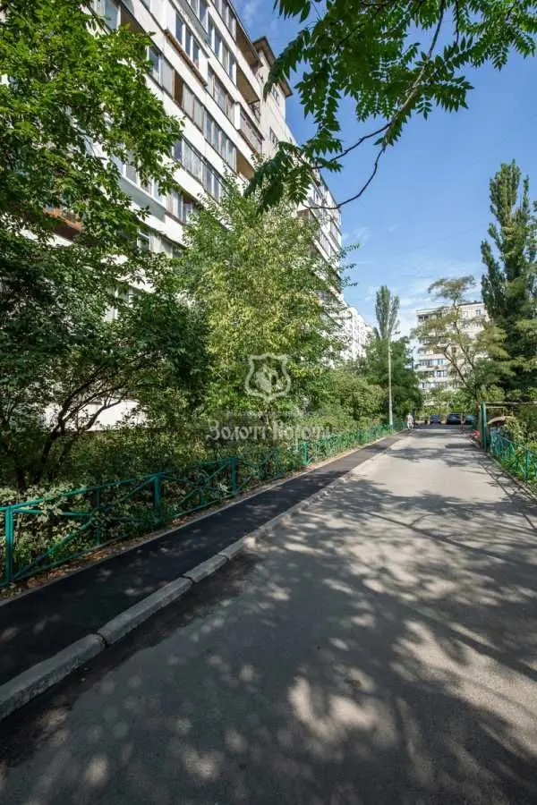 Фото Продаю 2 кімнатну квартиру, 45 кв. м, Героїв Сталінграда просп. 15б Київ, ціна: 82000 USD, код 7400