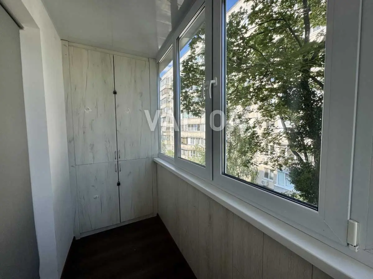 Фото Продаю 1 кімнатну квартиру, 40 кв. м, Світлицького вул. 30/20 Київ, ціна: 65000 USD, код 7402