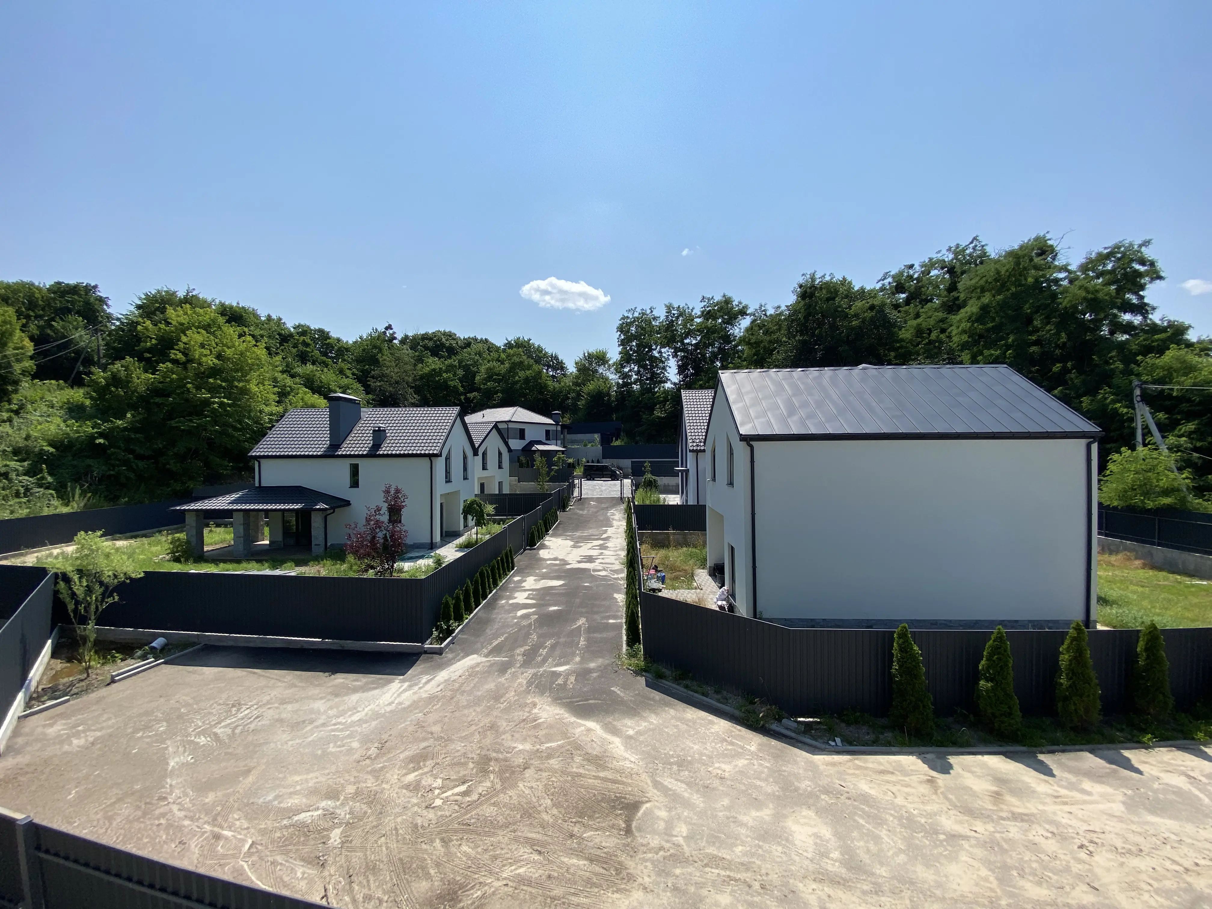 Фото Продаю будинок, 115 кв. м, Шкільна вул.  Іванковичі, ціна: 140000 $, код 7407