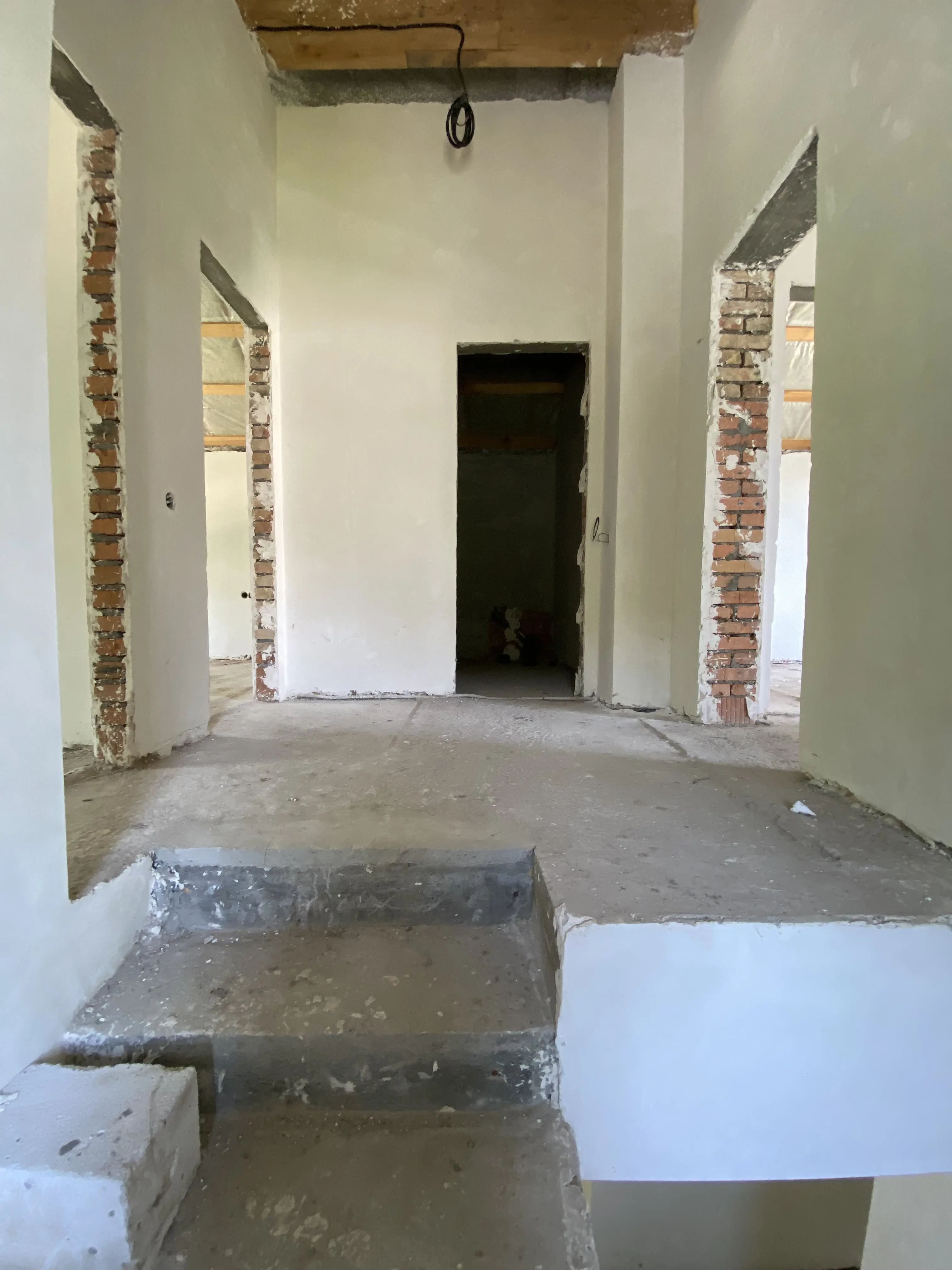 Фото Продаю будинок, 115 кв. м, Шкільна вул.  Іванковичі, ціна: 140000 $, код 7407