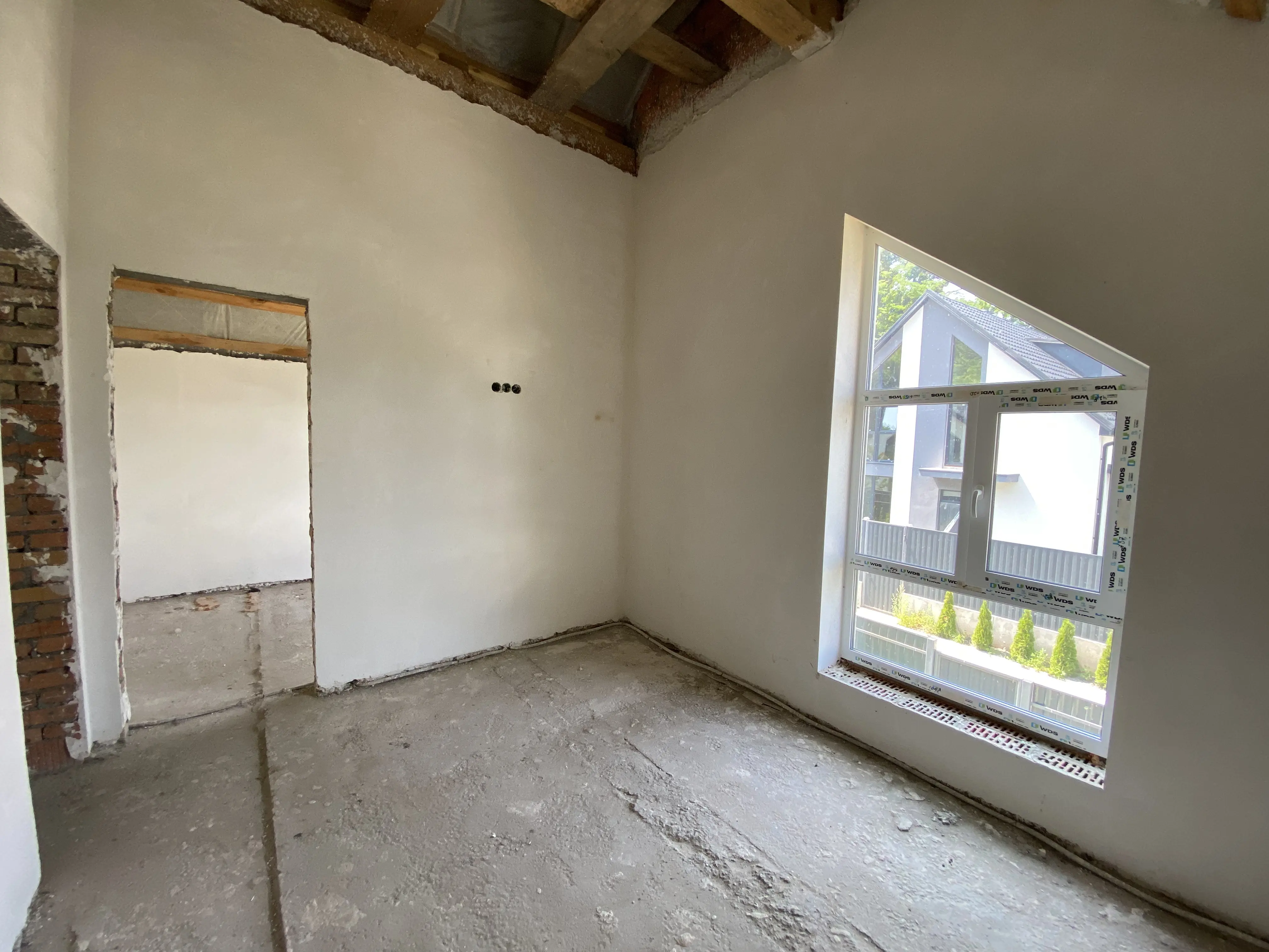 Фото Продаю будинок, 115 кв. м, Шкільна вул.  Іванковичі, ціна: 140000 $, код 7407