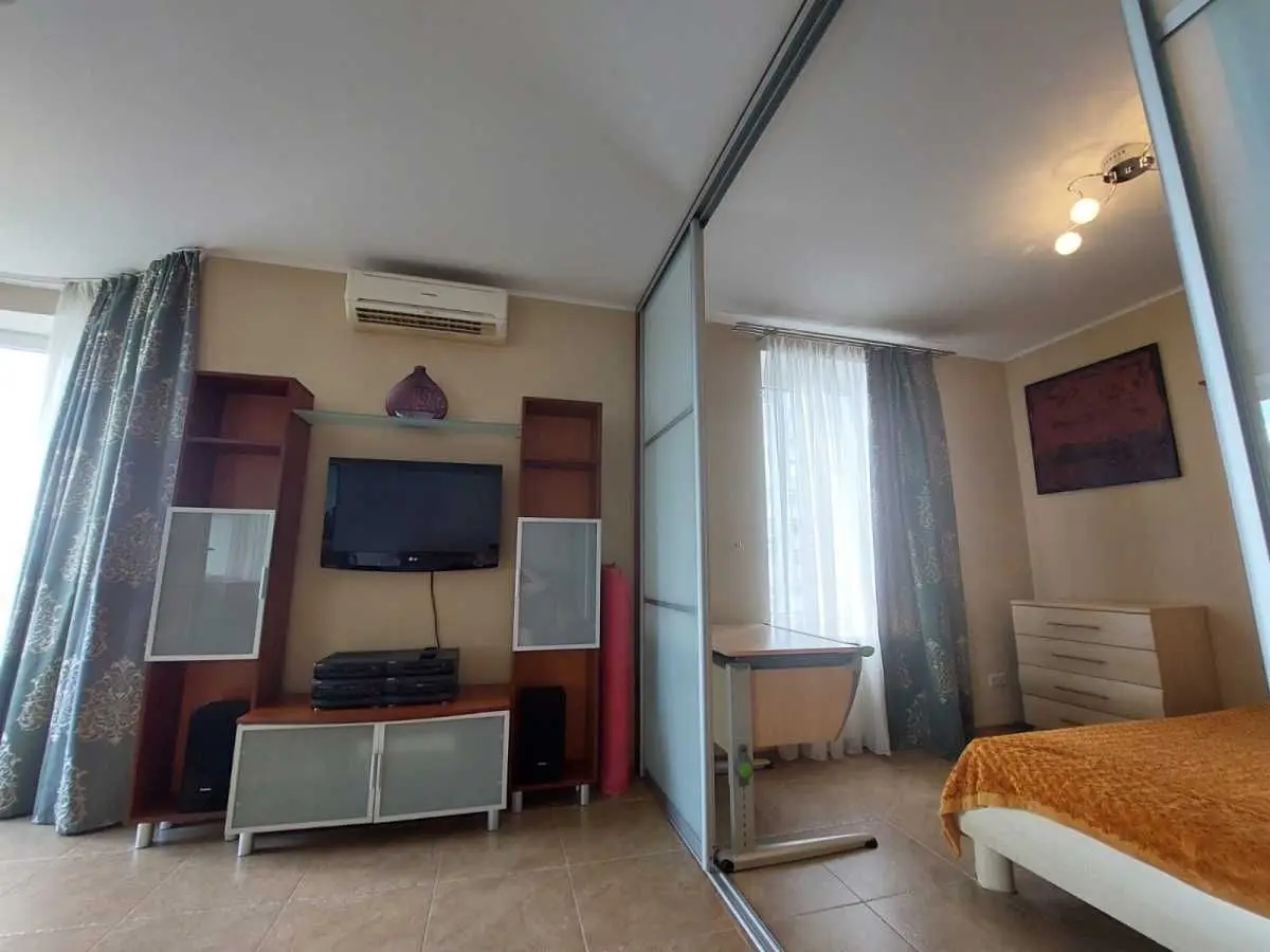 Фото Rent a 1-room apartment, Dniprovska Embarkment 26А Kyiv for long-term rent, price: 18500 UAH, code 7415