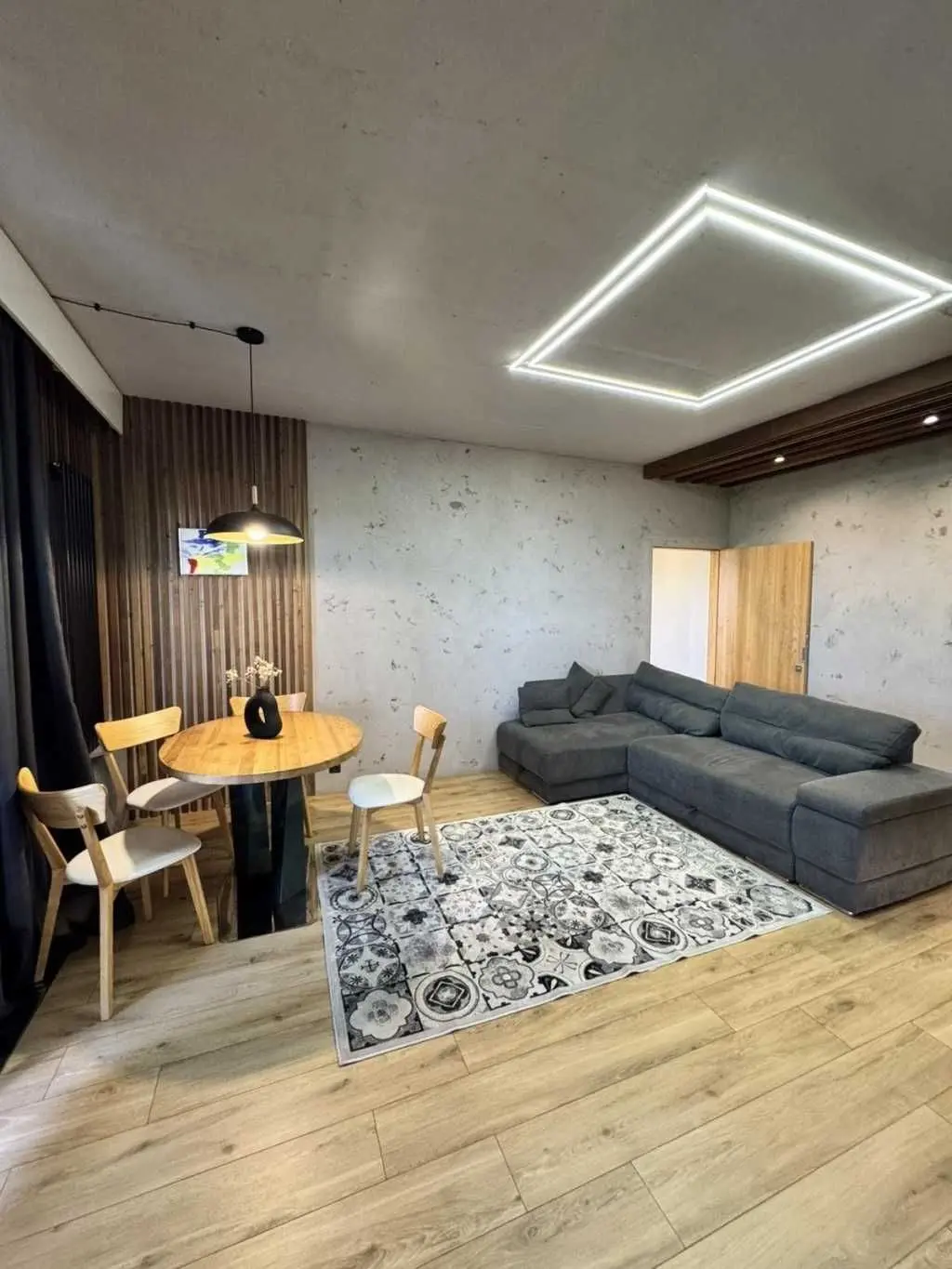 Фото Продаю 1-комнатную квартиру, 54 кв. м, Черкассы, цена: 75000 USD, код 7416