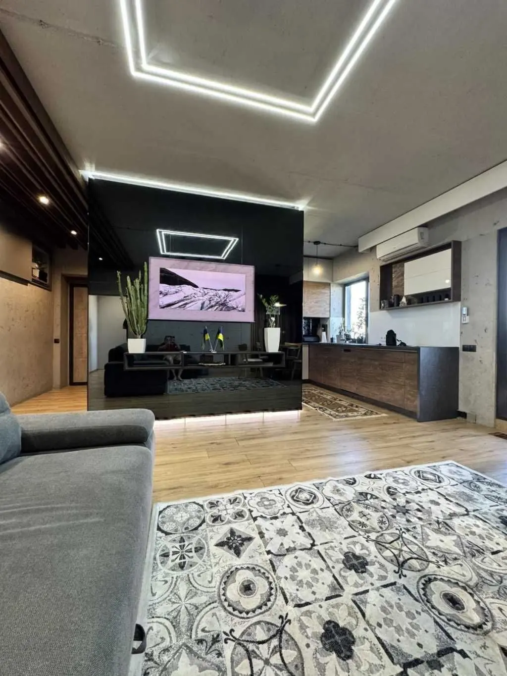 Фото Продаю 1-комнатную квартиру, 54 кв. м, Черкассы, цена: 75000 USD, код 7416