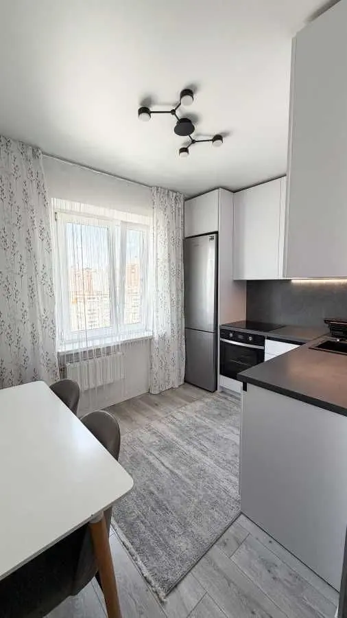 Фото Продаю 2 кімнатну квартиру, 53 кв. м, Володимира Дурдуківського вул. (Бонч-Бруєвича)  Київ, ціна: 74000 USD, код 7417