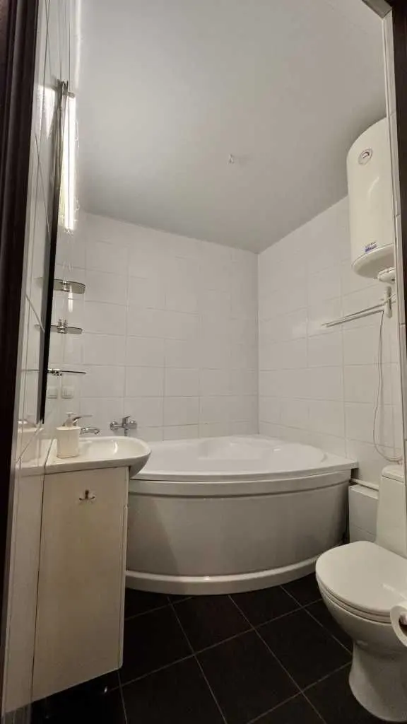 Фото Selling a 1-room apartment, 38 sq.m., Heroiv Dnipra Street 53 Cherkasy, price: 67500 USD, code 7419