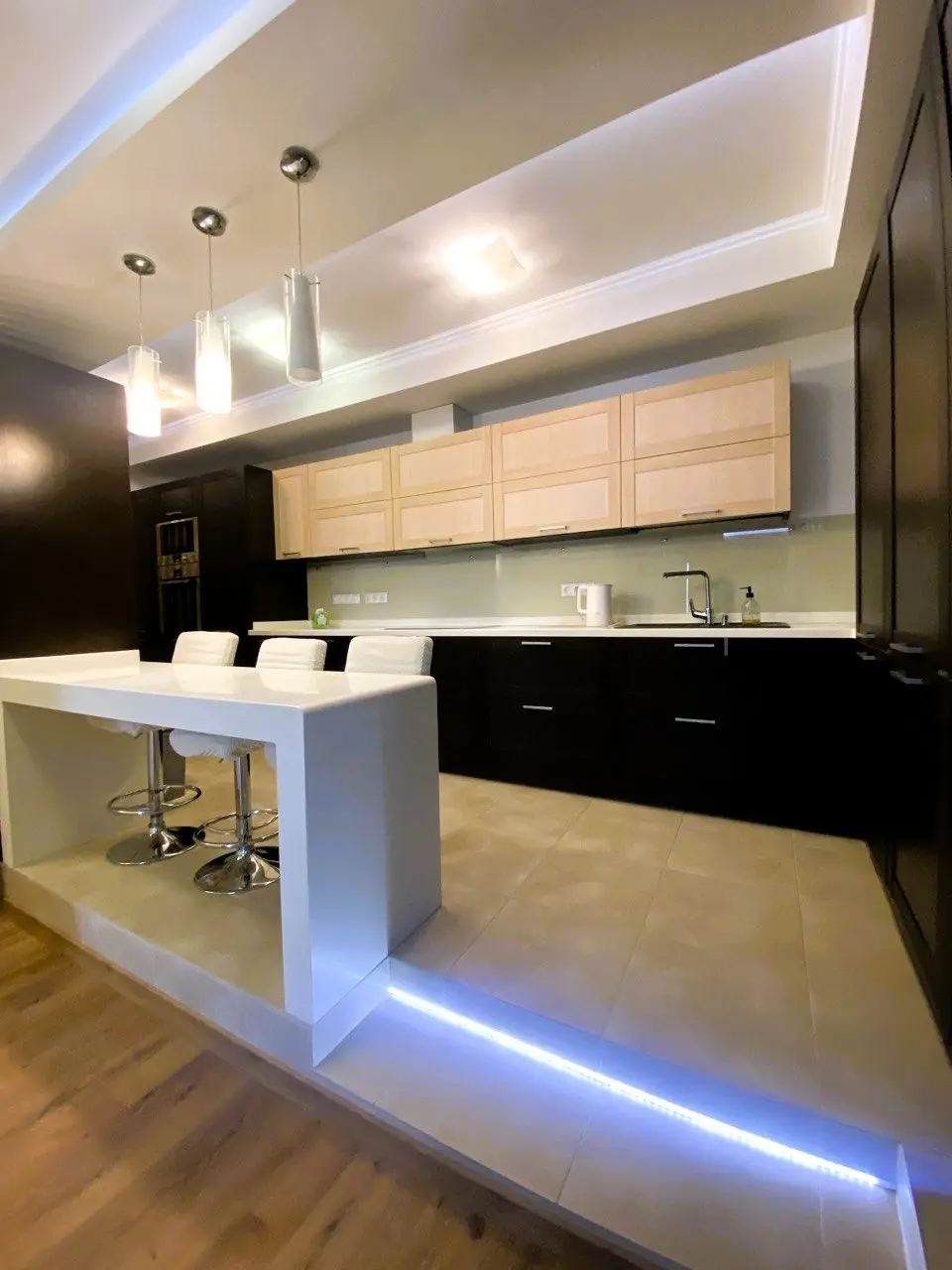 Фото Продаю 3-комнатную квартиру, 140 кв. м, Кловский спуск 7 Киев, цена: 269000 $, код 7420