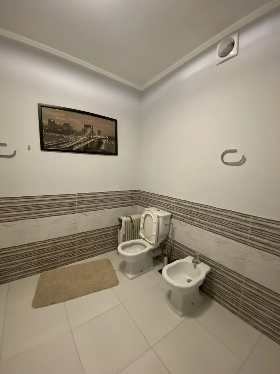 Фото Продаю 3-комнатную квартиру, 140 кв. м, Кловский спуск 7 Киев, цена: 269000 $, код 7420