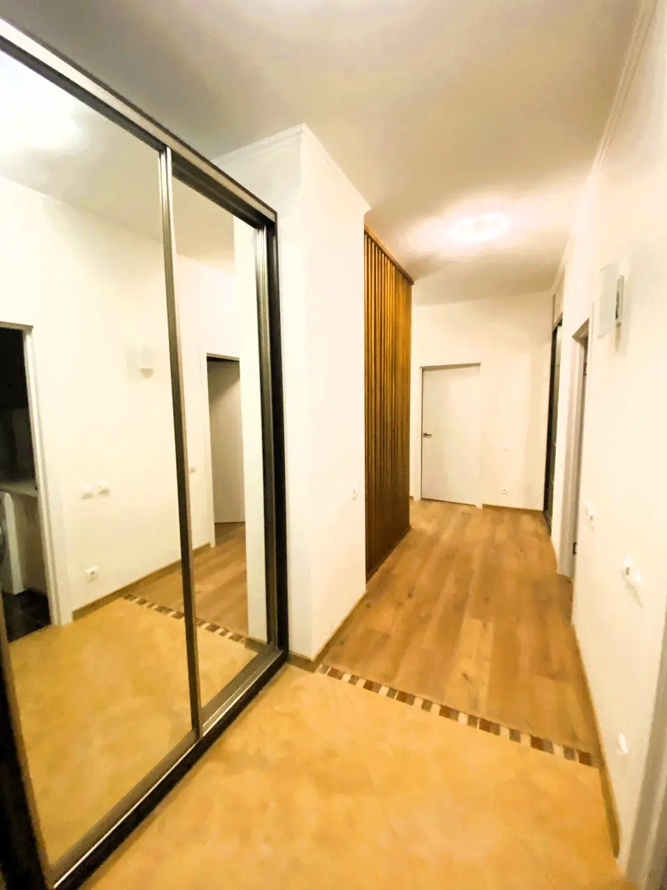 Фото Продаю 3-комнатную квартиру, 140 кв. м, Кловский спуск 7 Киев, цена: 269000 $, код 7420